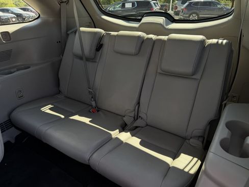 Used 2016 Toyota Highlander XLE FWD image 28