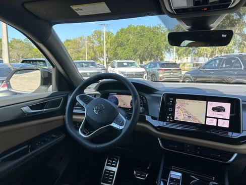 New 2026 Volkswagen Atlas Cross Sport SEL R-Line AWD/4WD image 9