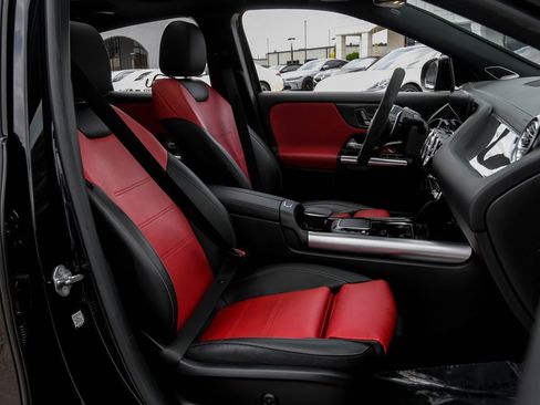 Used 2022 Mercedes-Benz GLA 45 AMG 4MATIC w/ Parking Assistance Package image 41
