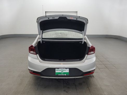 Used 2019 Hyundai Elantra SE w/ Cargo Package FWD image 29