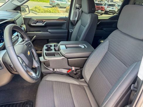 Used 2026 Chevrolet Silverado 1500 LT AWD/4WD image 16