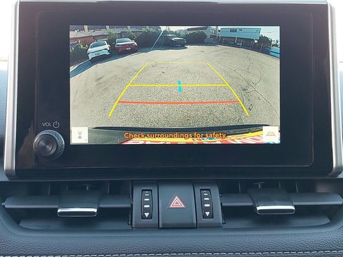 Used 2025 Toyota RAV4 XLE Premium FWD image 23