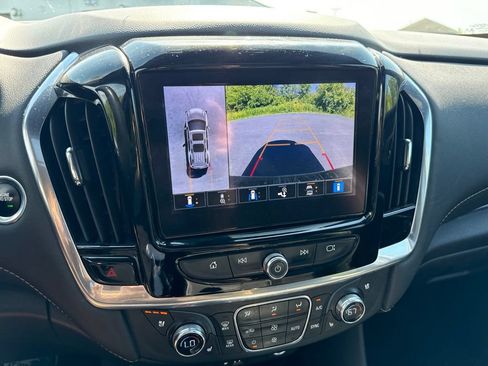 Used 2022 Chevrolet Traverse Premier w/ Redline Edition AWD/4WD image 14