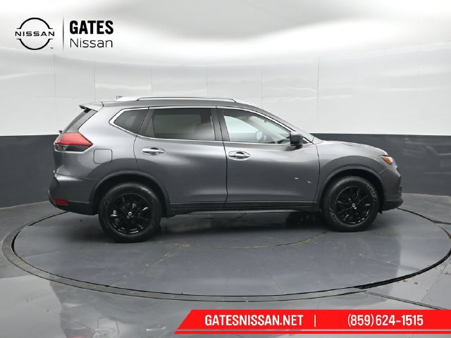 Used 2018 Nissan Rogue SV AWD/4WD image 3