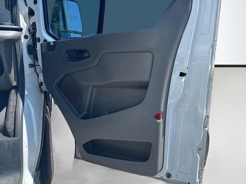 Used 2020 Ford Transit 250 Medium Roof RWD image 18