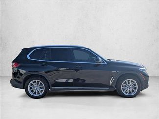 Used 2023 BMW X5 xDrive45e w/ Parking Assistance Package AWD/4WD video 4
