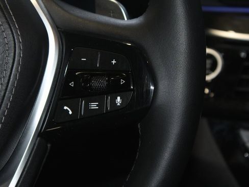 Used 2023 BMW 530i xDrive w/ Convenience Package image 23