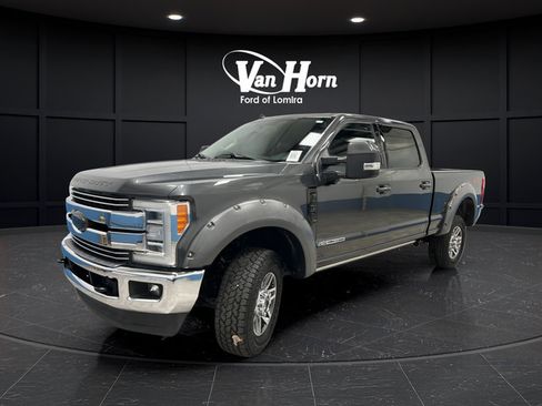 Used 2019 Ford F350 Lariat w/ Lariat Ultimate Package AWD/4WD image 3