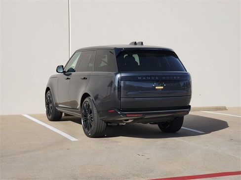 New 2026 Land Rover Range Rover SE image 3