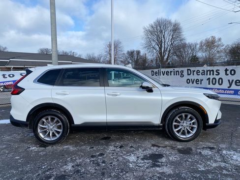 Used 2023 Honda CR-V EX-L image 2