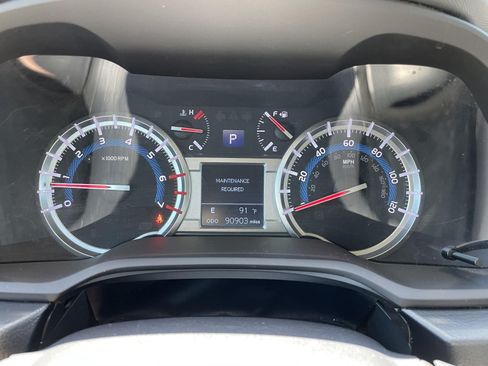 Used 2016 Toyota 4Runner Limited AWD/4WD image 22