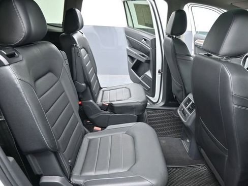 Used 2019 Volkswagen Atlas SEL Premium image 29