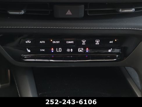 Used 2023 Buick Envision Preferred FWD image 16
