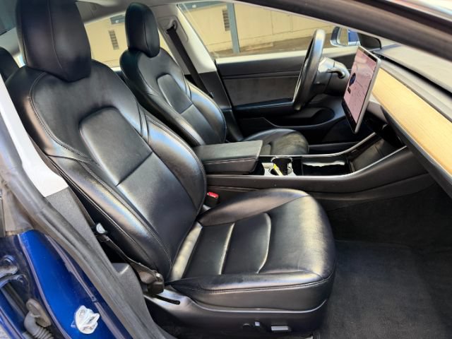 Used 2020 Tesla Model 3 Standard Range Plus RWD image 16