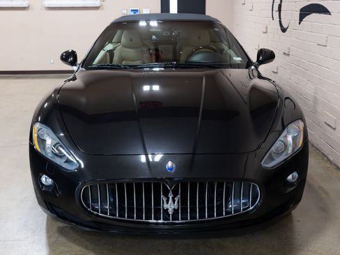 Used 2014 Maserati GranTurismo Convertible image 19