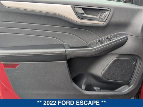 Certified 2022 Ford Escape SE FWD image 10