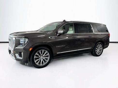 Used 2021 GMC Yukon XL Denali w/ Denali Ultimate Package AWD/4WD image 1