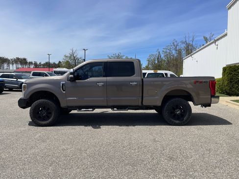 Used 2019 Ford F250 XLT w/ XLT Premium Package AWD/4WD image 7