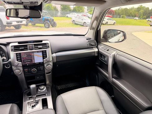 Used 2023 Toyota 4Runner SR5 Premium w/ Moonroof Package AWD/4WD image 28