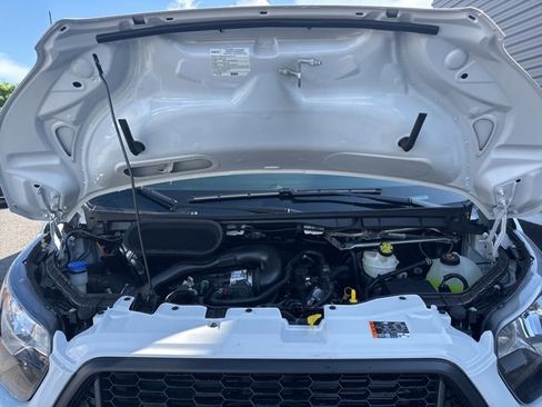 New 2025 Ford Transit 250 148 Medium Roof image 38