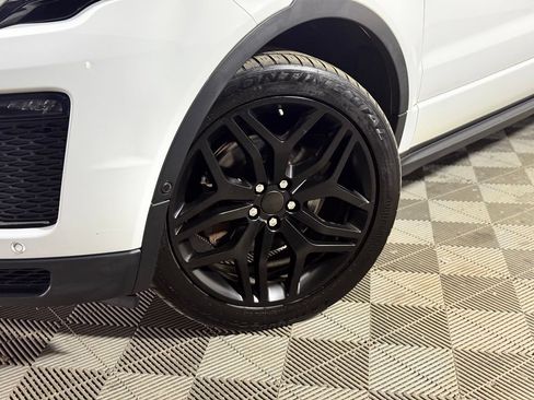Used 2017 Land Rover Range Rover Evoque HSE Dynamic AWD/4WD image 2