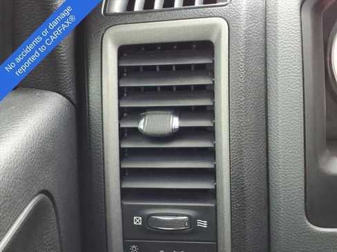 Used 2018 RAM 3500 Tradesman w/ Chrome Appearance Group image 29