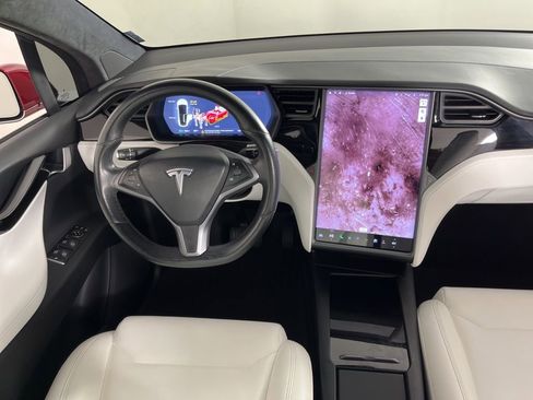 Used 2019 Tesla Model X Long Range image 15