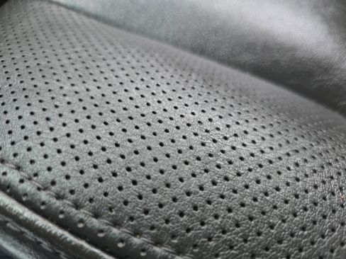 Used 2011 Nissan Pathfinder LE w/ Navigation Pkg image 34