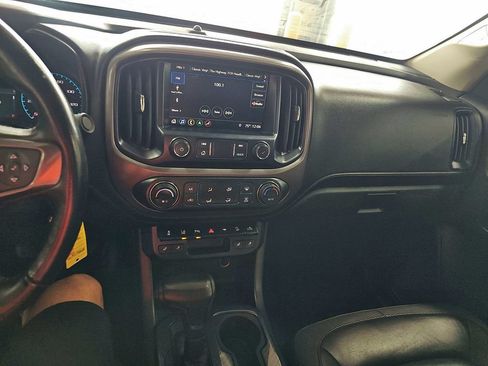 Used 2021 GMC Canyon AT4 w/ Driver Alert Package AWD/4WD image 15