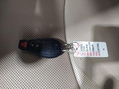 Used 2016 RAM 1500 Laramie AWD/4WD image 16
