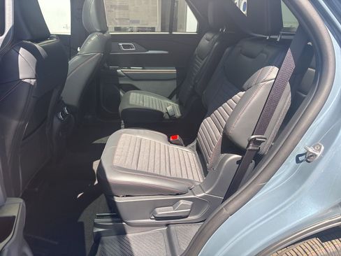 New 2026 Ford Explorer ST-Line w/ ST-Line Street Pack AWD/4WD image 16