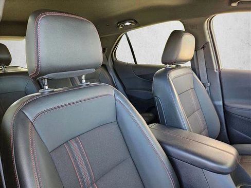 Used 2022 Chevrolet Equinox RS w/ LPO, Floor Liner Package image 22