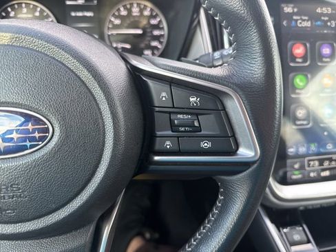 Used 2025 Subaru Outback Premium image 28