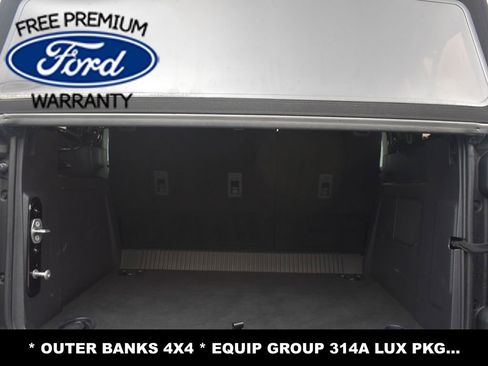 Used 2022 Ford Bronco Outer Banks image 11