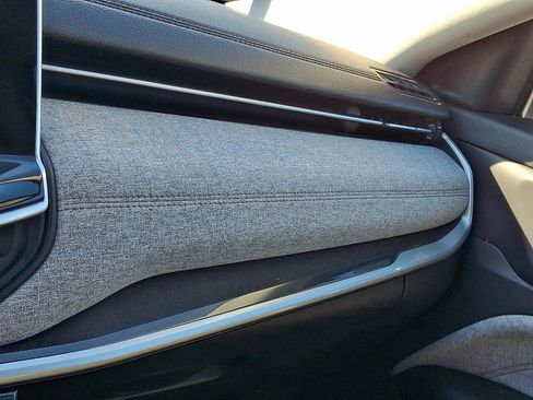 Used 2022 Jeep Compass Latitude image 31