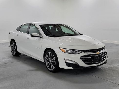 Used 2024 Chevrolet Malibu LT FWD image 2