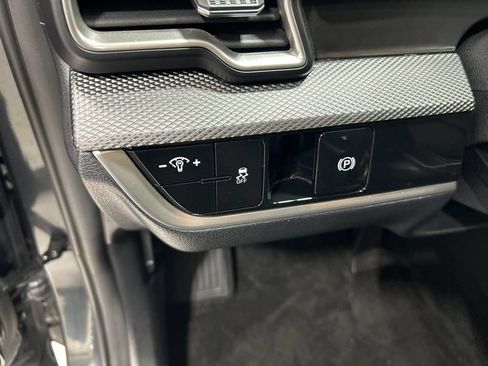 Used 2023 Kia Sportage LX AWD/4WD image 15