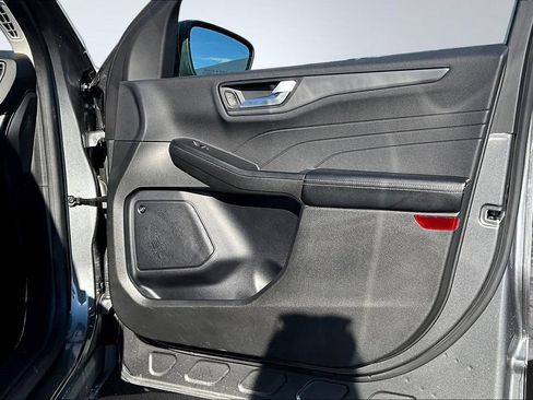 Used 2023 Ford Escape Active w/ Tech Pack #2 AWD/4WD image 25