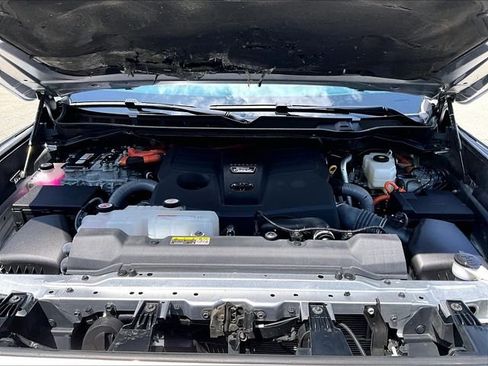 Used 2024 Toyota Tundra Capstone AWD/4WD image 10