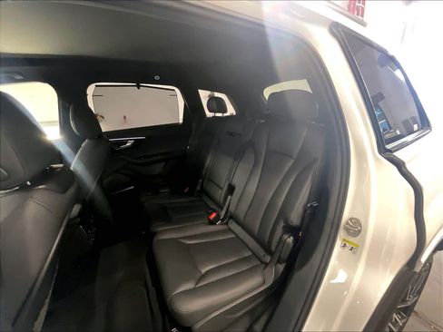 Used 2023 Audi Q7 3.0T Prestige w/ Prestige Package AWD/4WD image 25