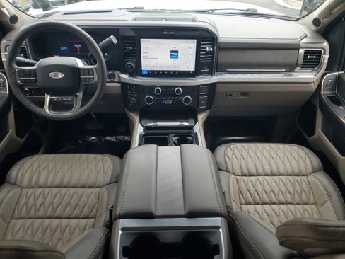 Used 2025 Ford F350 Platinum w/ Platinum Plus Package image 12