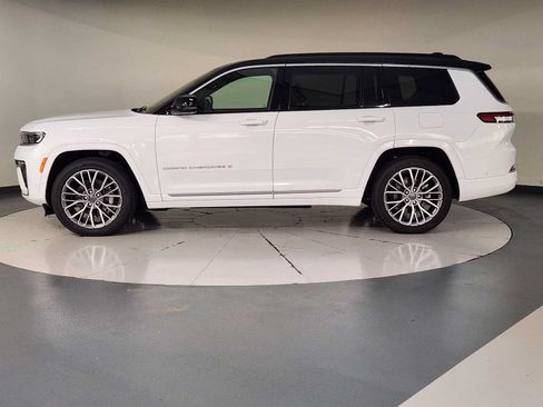 Used 2026 Jeep Grand Cherokee L Summit AWD/4WD image 5