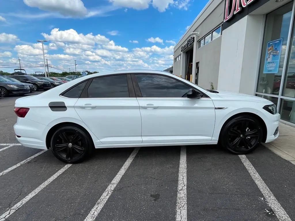 Used 2021 Volkswagen Jetta R-Line w/ R-Line Cold Weather Package FWD image 10