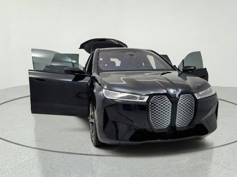 Used 2024 BMW iX xDrive50 w/ Premium Package AWD/4WD image 12