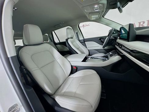 New 2026 Lincoln Aviator 2WD image 30