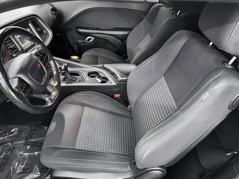 Used 2018 Dodge Challenger SXT w/ Blacktop Package image 10