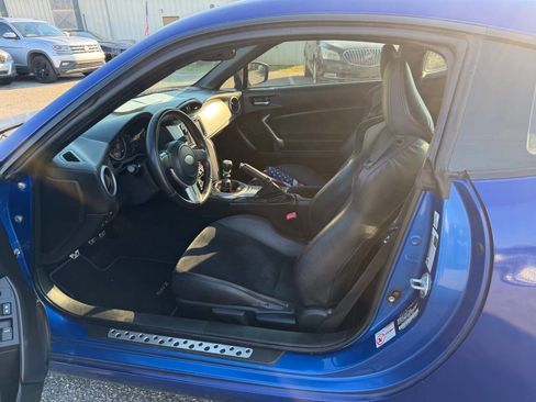 Used 2013 Subaru BRZ Limited w/ Popular Pkg 1A image 10