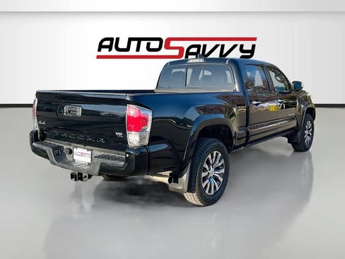 Used 2021 Toyota Tacoma Limited AWD/4WD image 7