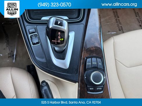 Used 2013 BMW 320i Sedan RWD image 12