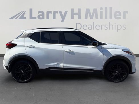Certified 2023 Nissan Kicks SR w/ SR Premium Package image 6